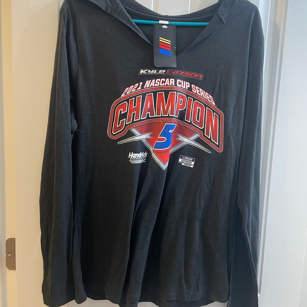 NWT XL Kyle Larson NASCAR Hendrick Motorsport Hooded Long Sleeve Top